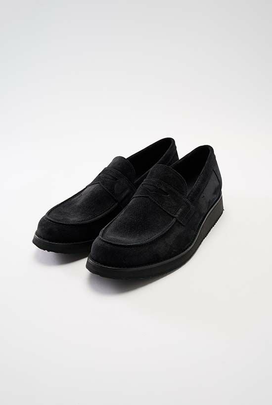 wjk公式のシューズ商品一覧ページ